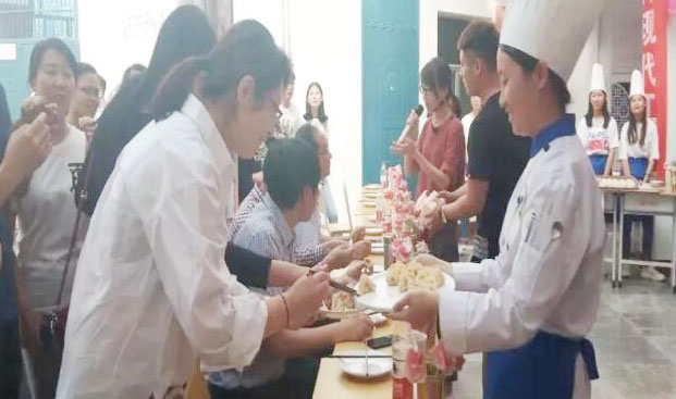 学生制作的花样水饺造型 学生制作的花样水饺造型
