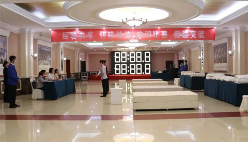 中餐宴会摆台与服务项目比赛中