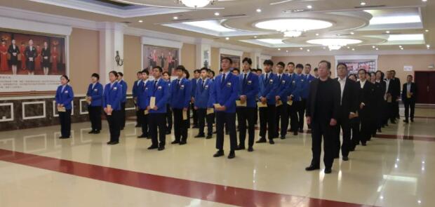 全校师生准备捐款 全校师生准备捐款