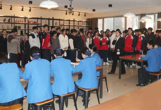 参观咖啡实训室