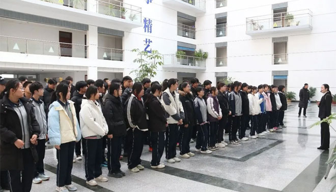 东营区第三中学师生到东营文化旅游学校研学