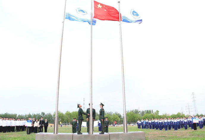 升国旗奏唱国歌
