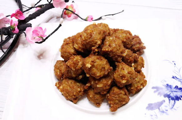 炸毛头丸子